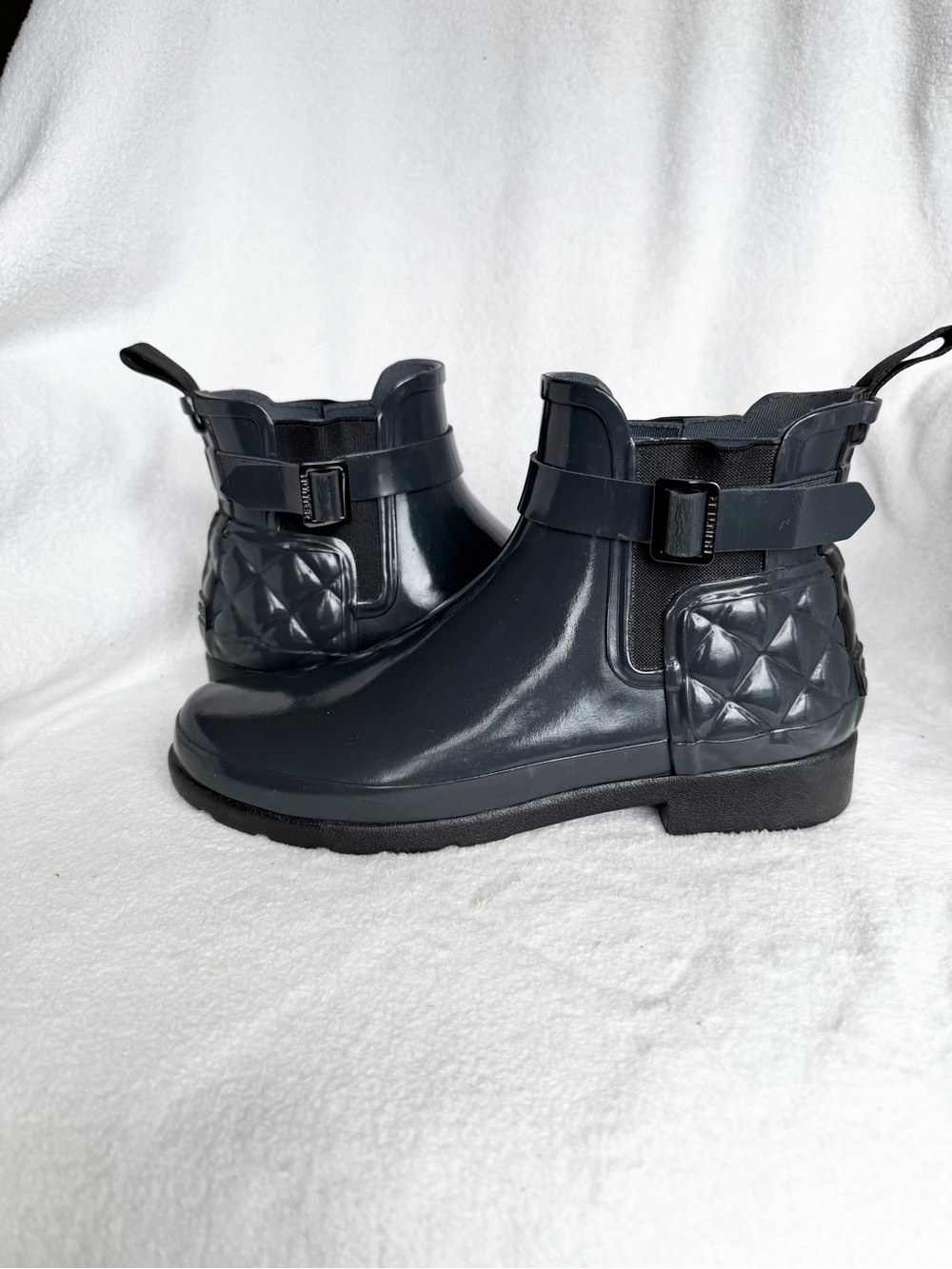 HUNTER Refined Gloss Quilt Chelsea Waterproof Ankle Boots Womens Size 8 Gray